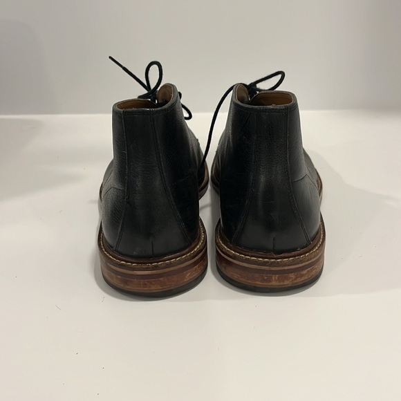 Beautiful Cole Haan Chukka - Picture 5 of 6